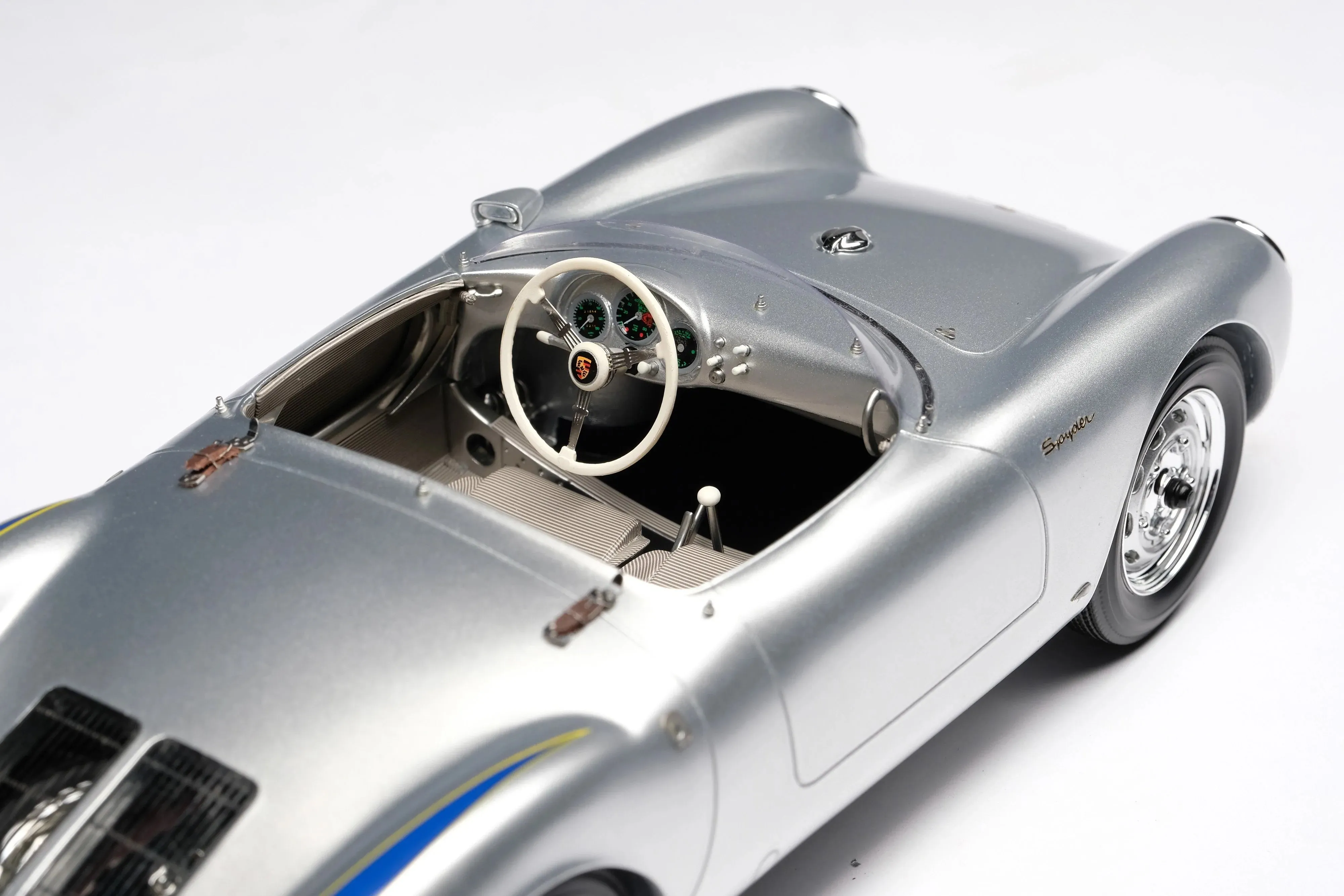 Amalgam Collection Porsche 550 RS Spyder 1:18 Scale Model Car