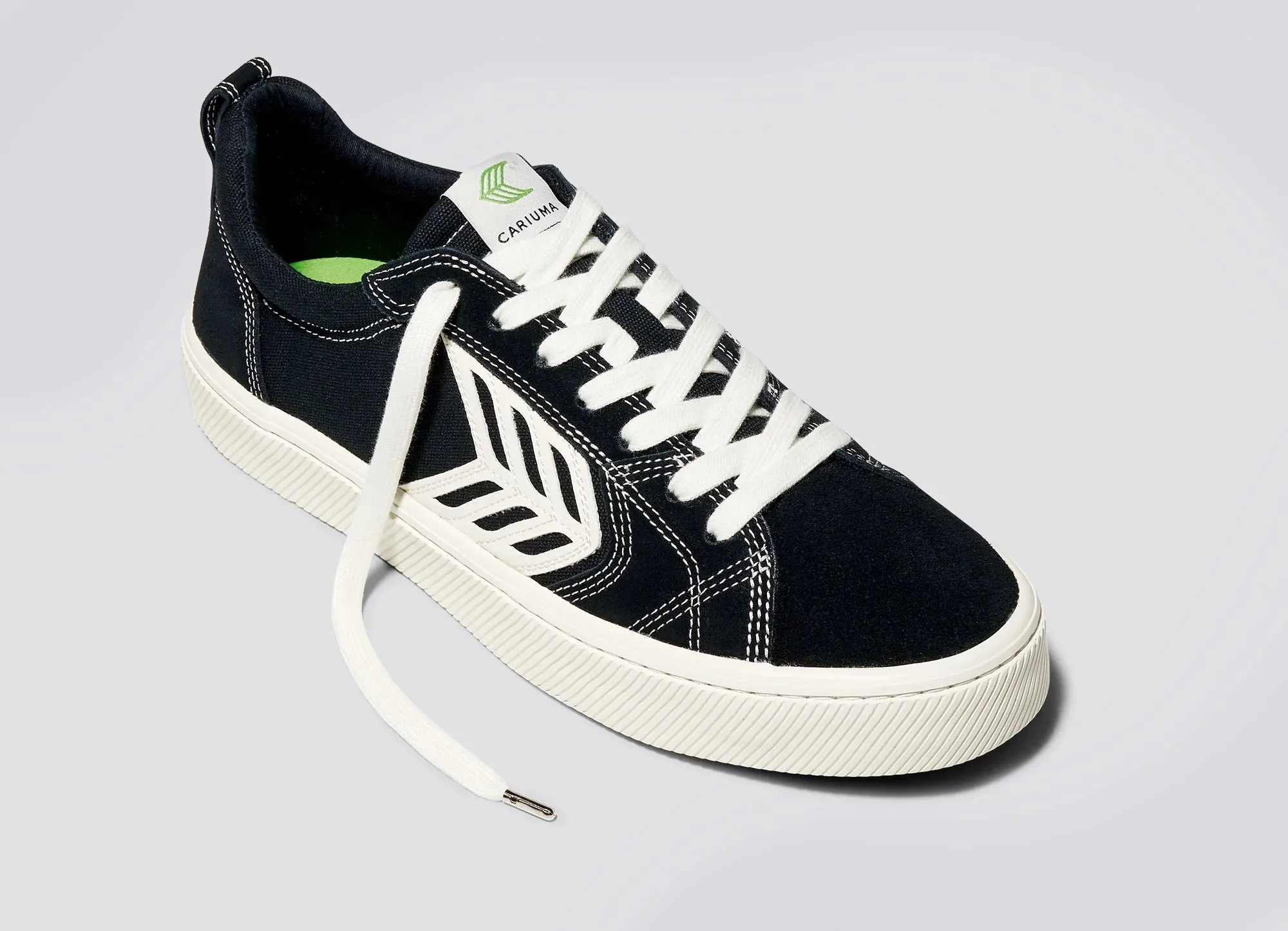 Cariuma Catiba Pro Skate Black Suede Ivory Logo