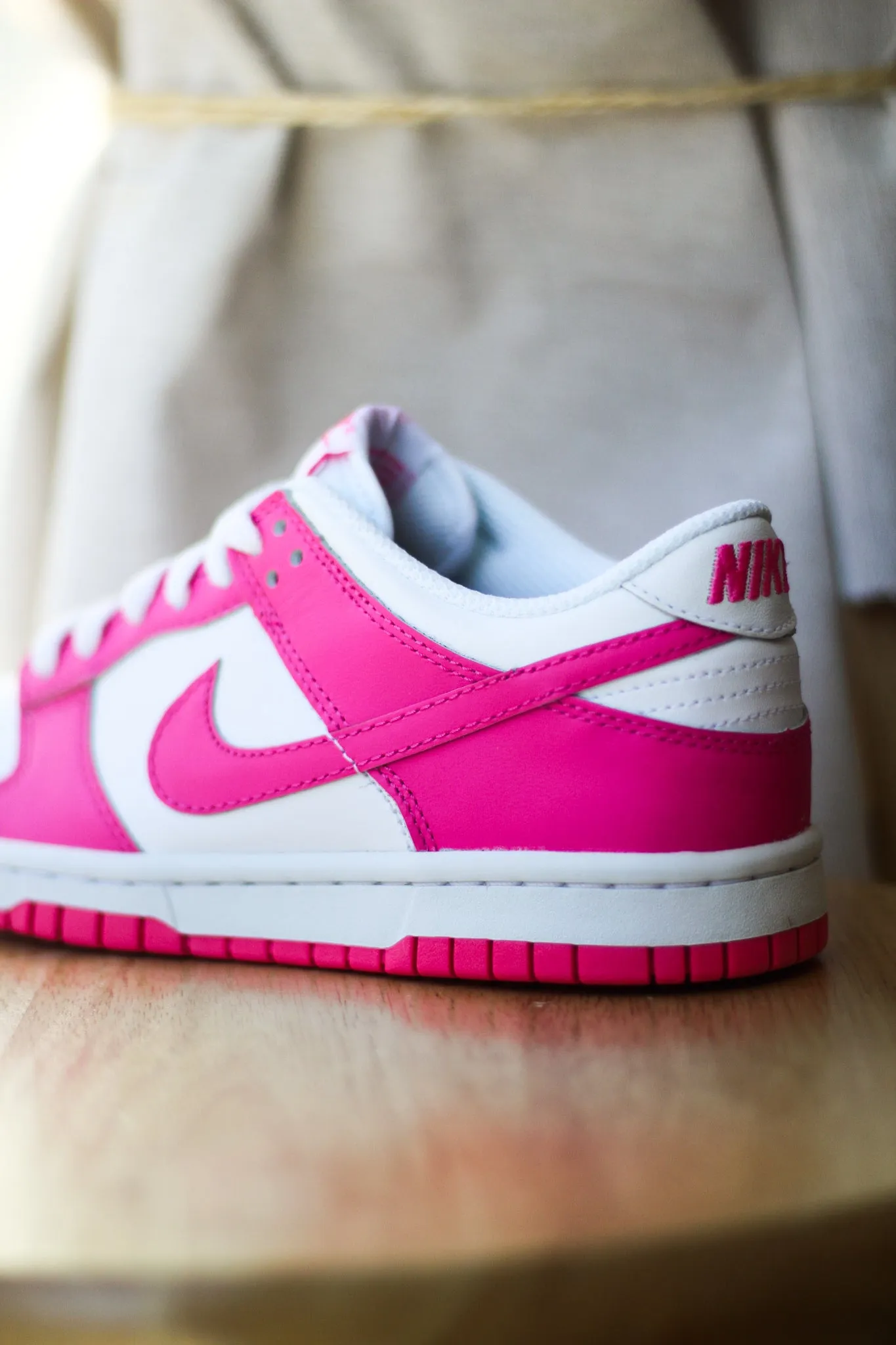 DUNK LOW (GS) "LASER FUSCHIA"