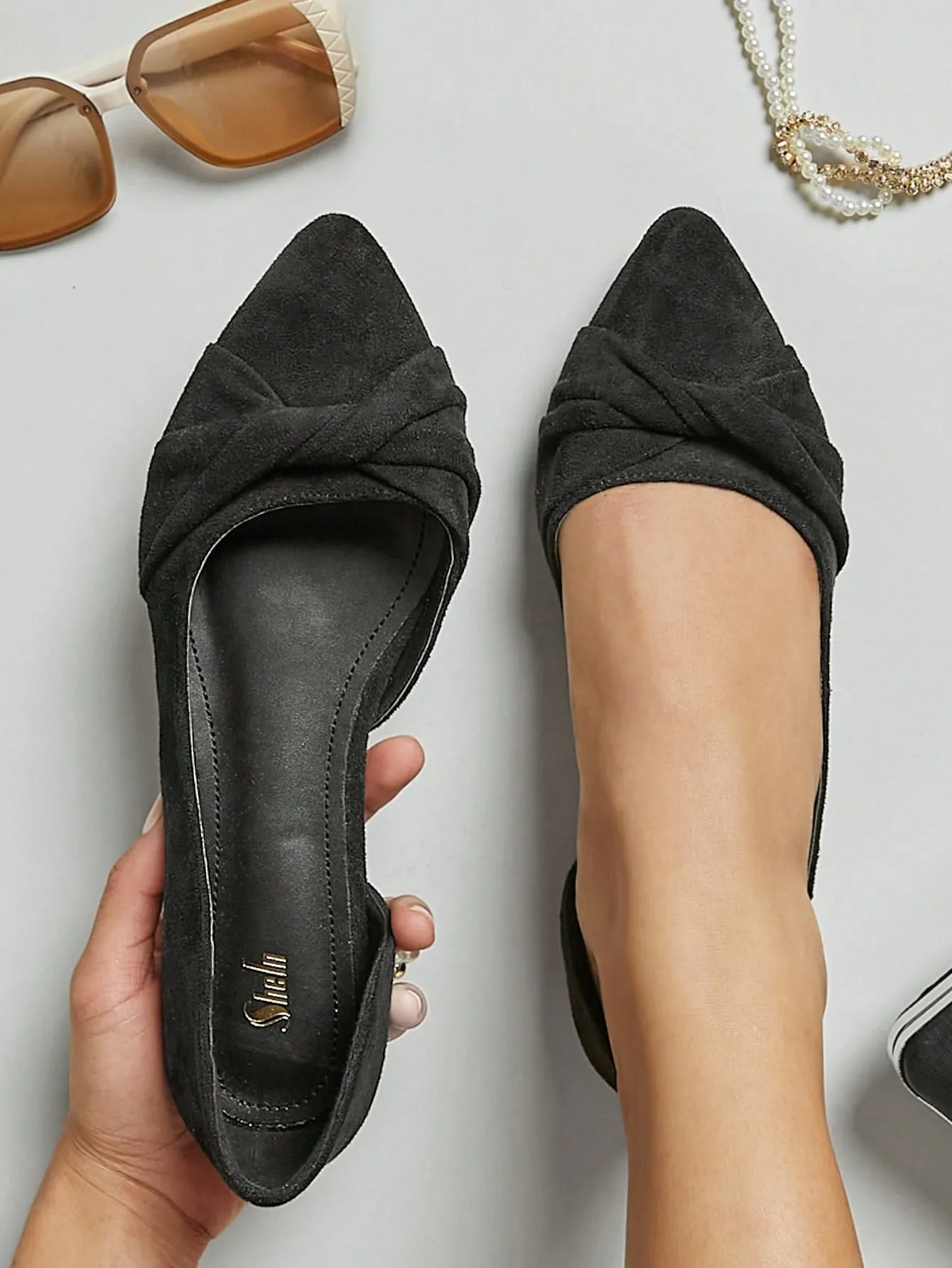 Pointy Toe Front Knot Flats