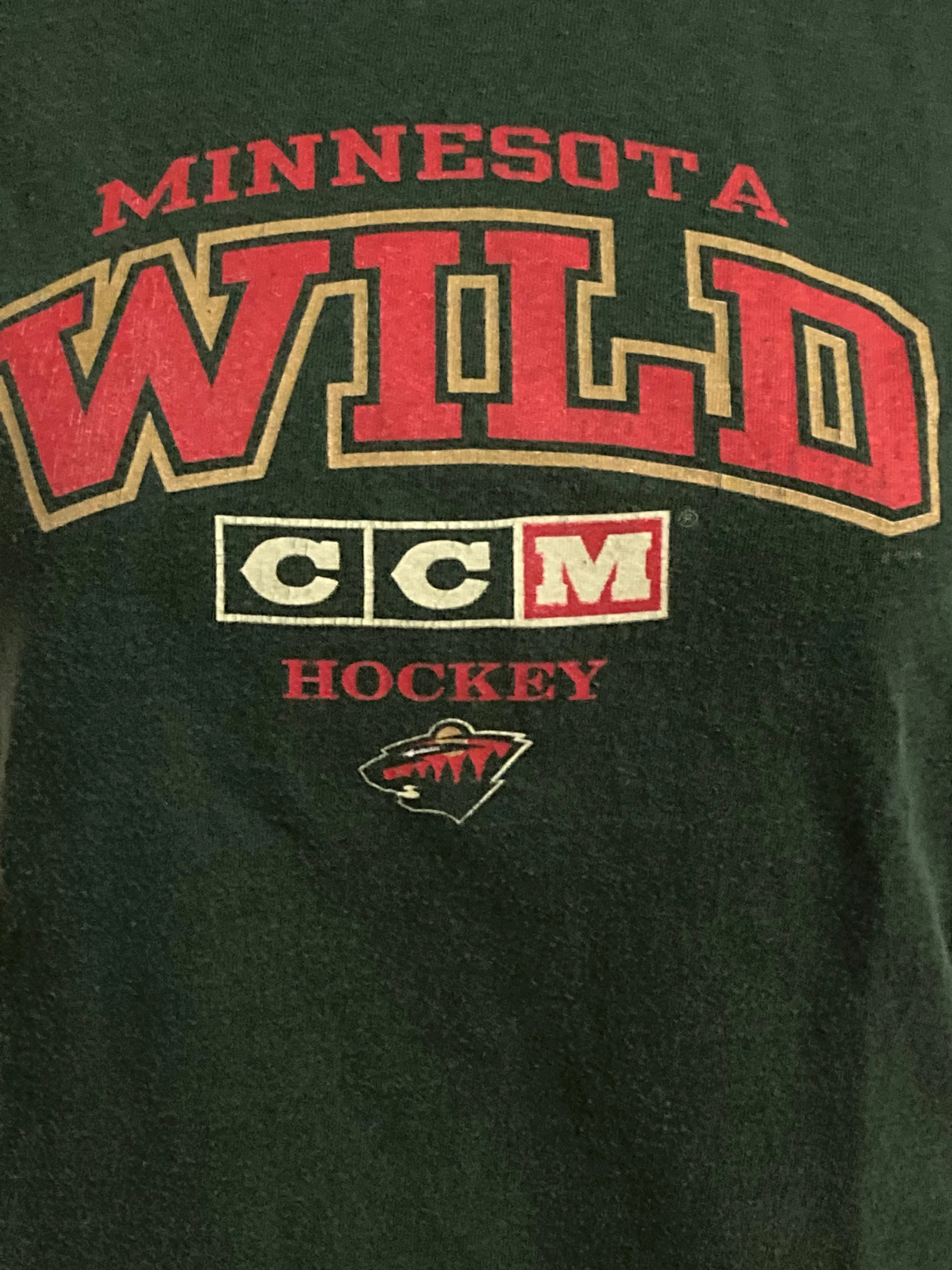 REEBOK "MINNESOTA WILD" CCM HOCKEY Graphic Print Kids Youth Unisex T-Shirt Tee Shirt M Medium MD Dark Green Shirt