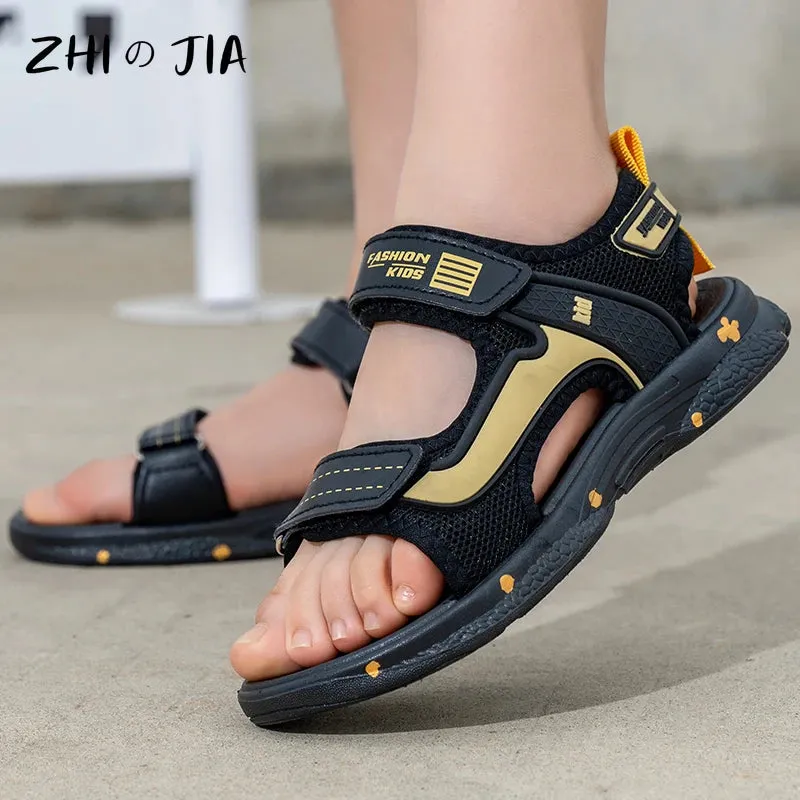 Summer New Boys Sandals Water Beach Shoes Fashionable and Lightweight Soft Sole Shoes Children Youth Cartoon Leather Slippers