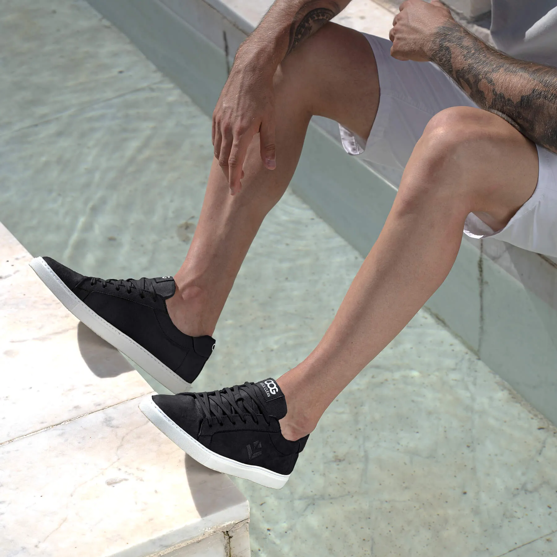 Winton Unisex Vegan Sneakers | Black